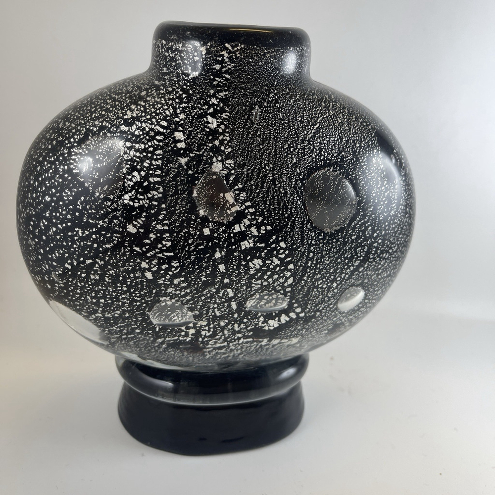 Dale Tiffany Black Widow Art Glass Vase, Original Sticker